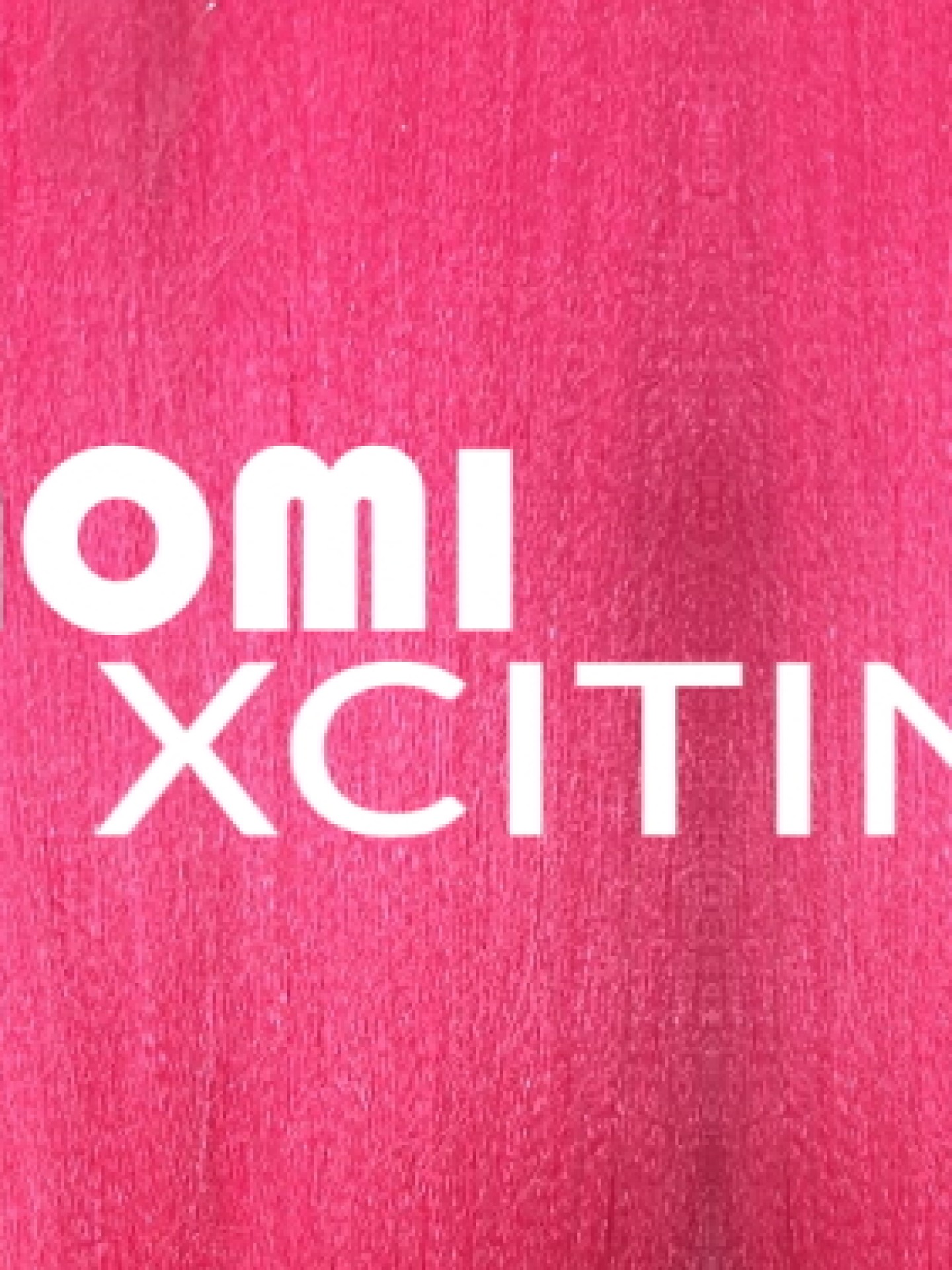 Naomi Xciting - T PINK